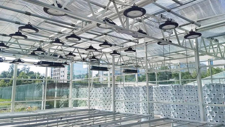 main products核心产品02公司拥有强大的技术研发团队,生产工厂及安装